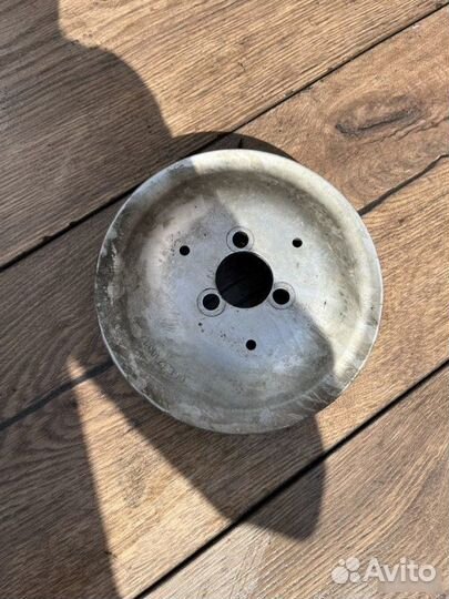 Шкив помпы Audi A8 D3 3.2 2007