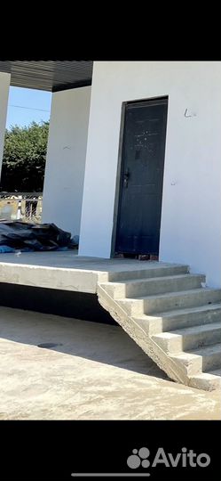 Дверь входная