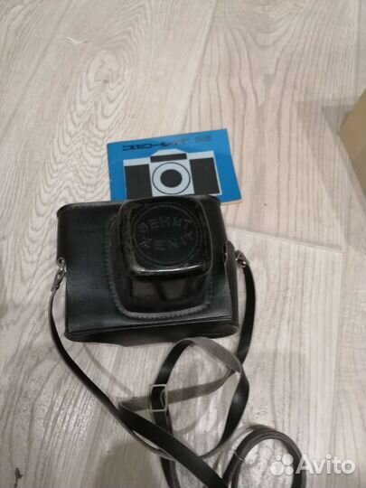 Зеркальный фотоаппарат Зенит Е