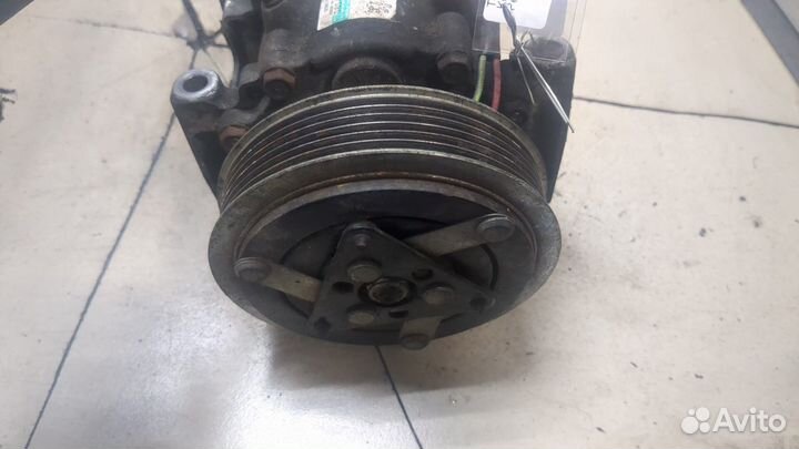 Компрессор кондиционера Peugeot 308, 2010