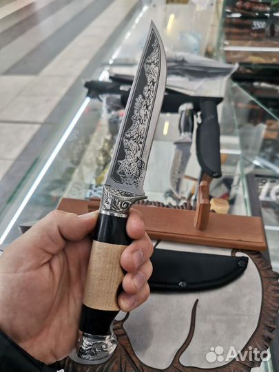 Нож охотничий с гравировкой арт 12