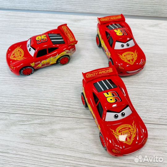 Тачки, машинка Молния Маквин Маккуин инерцион.13см