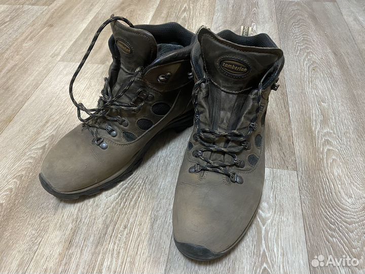 Трекинговые ботинки zamberlan 44