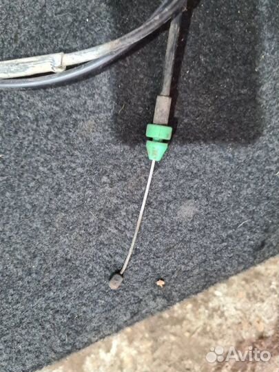 Трос замка капота Nissan Juke F15 1.6 DDT 2011