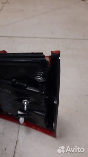 Фонарь внутренний правый Mitsubishi Outlander