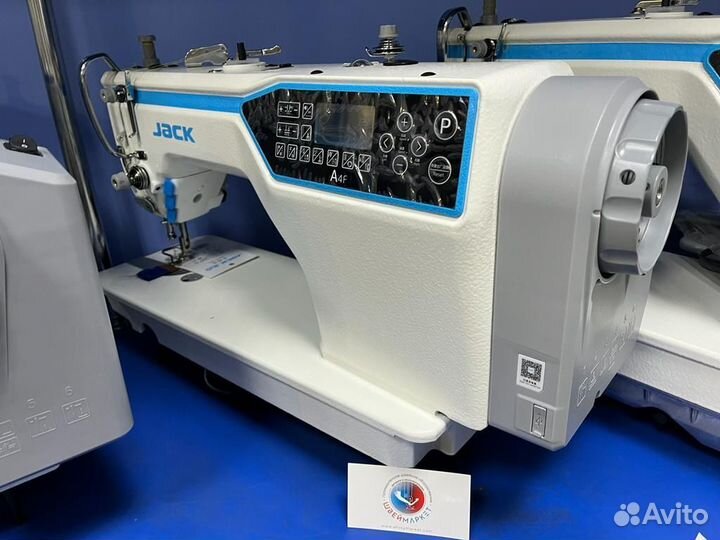 Прямострочная швейная машина Jack A4F-D со столом