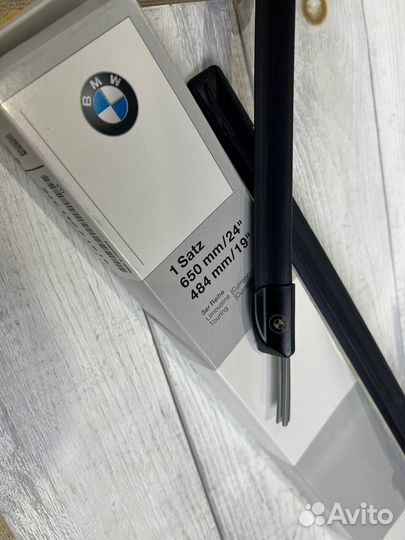 Щетки стеклоочистителя для BMW 61615A43585