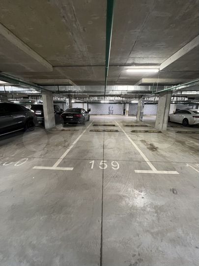 Машиноместо, 13 м²