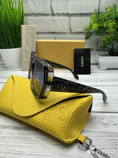 Солнцезащитные очки loewe