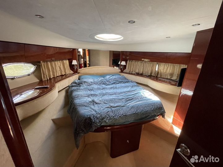 Аренда моторной яхты Princess 57 / 12 гостей