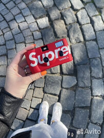 Пленочный фотоаппарат Supreme Yashica MF-1