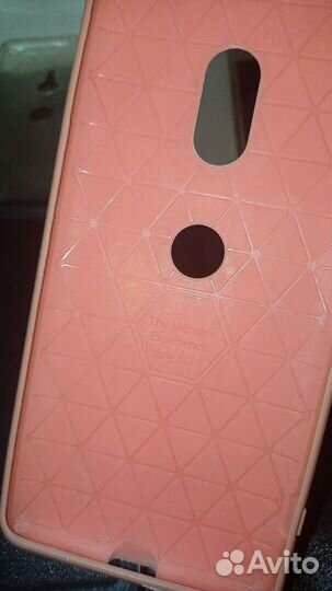 Чехлы на Sony xz3