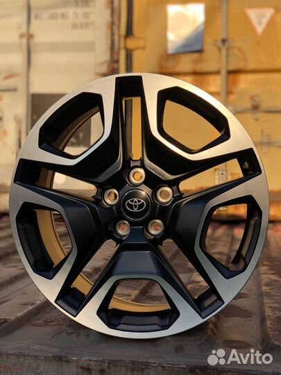 Новые D19 Toyota Rav4 5