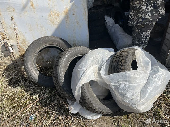 Continental Conti4x4WinterContact 235/65 R17