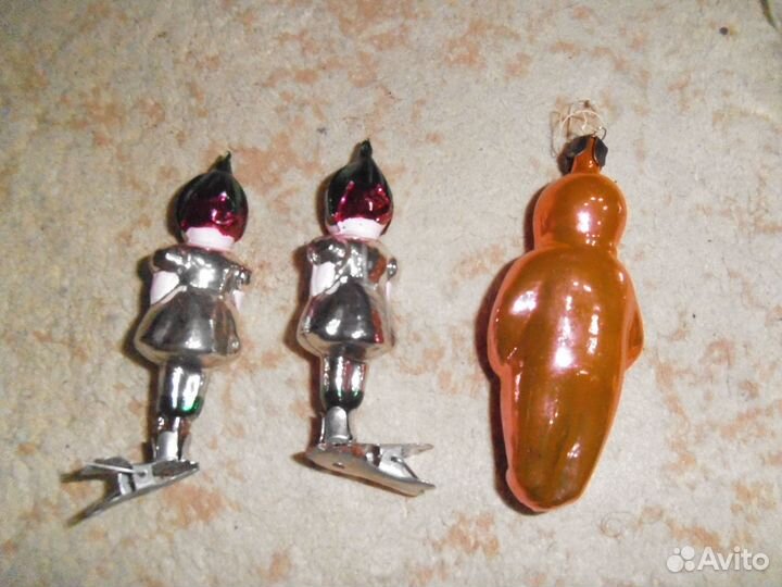 Елочные игрушки космонавт,ежиха,красная шапочка