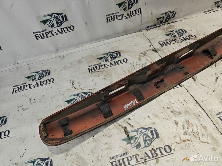 Молдинг крышки багажника Nissan Qashqai I (2006—2010)