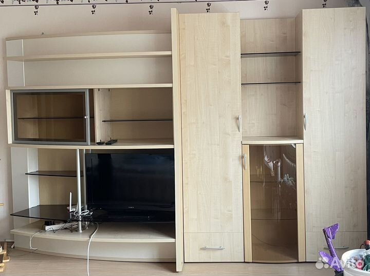 Стенка в гостиную