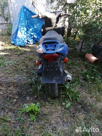 Скутер Рейсер Санита нт 50