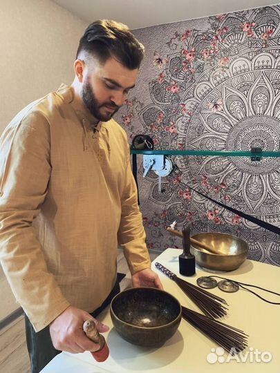 Виброакустический массаж поющими тибетскими чашами