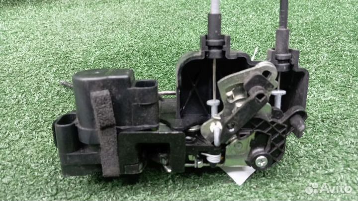 Замок двери Ssangyong Actyon Левый Задний