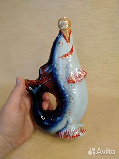 Фарфоровый штоф Рыба