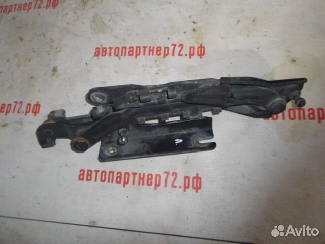 Петля крышки багажника левая Brilliance M2 2007-20