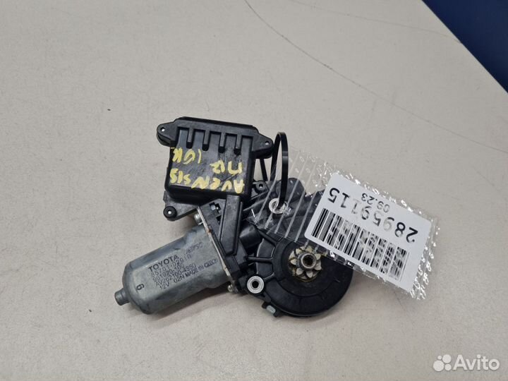 Моторчик стеклоподъёмника передний правый Toyota A