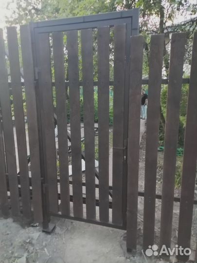 Откатные ворота с калиткой