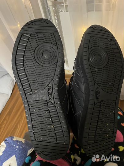 Кроссовки adidas утепленные