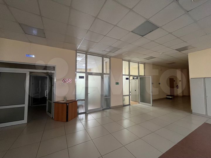 Офис, 13.8 м², в здании Банка