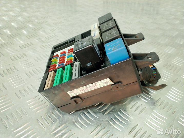 Блок предохранителей Hyundai Matrix D3EA 2001