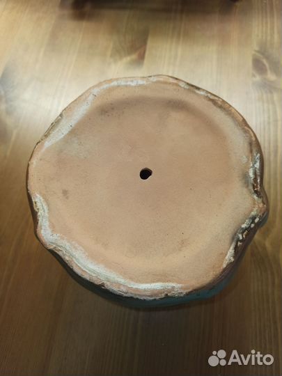 Глиняный горшок кашпо