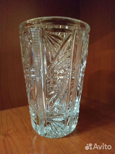 Небольшая хрустальная ваза 14 см