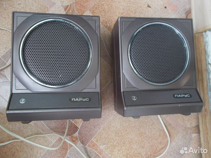 Динамики разные, в т.ч. вч, акустика разная