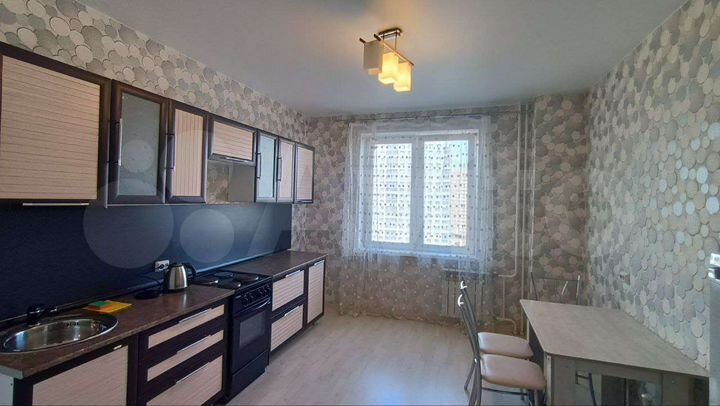 2-к. квартира, 75 м², 8/23 эт.