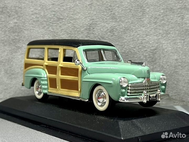 Модель автомобиля Ford Woody 1:43 Yatming