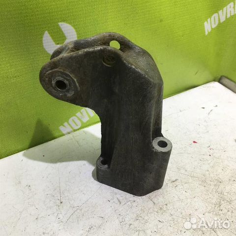 Кронштейн двигателя правый Фиат Пунто 176