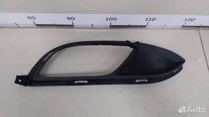 Рамка противотуманной фары правой Kia Cerato YD 20