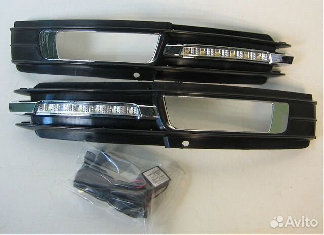 Решетка в бампер Audi A6 (c6) 08- комплект