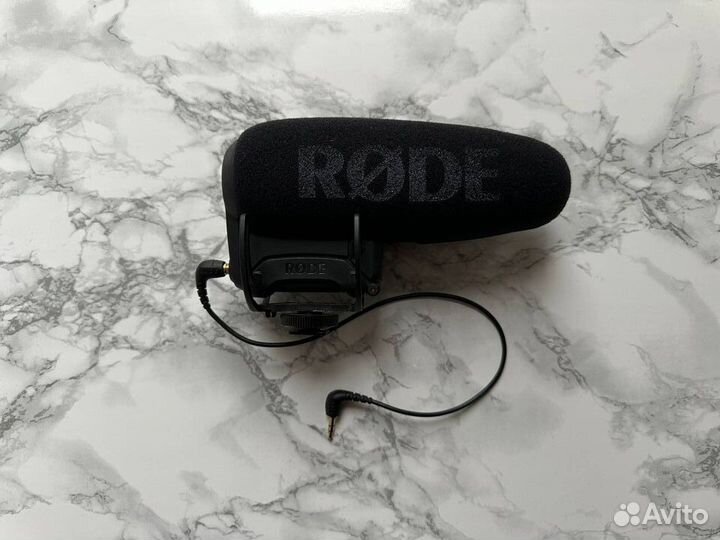 Микрофон для видеокамеры rode VideoMic Pro+