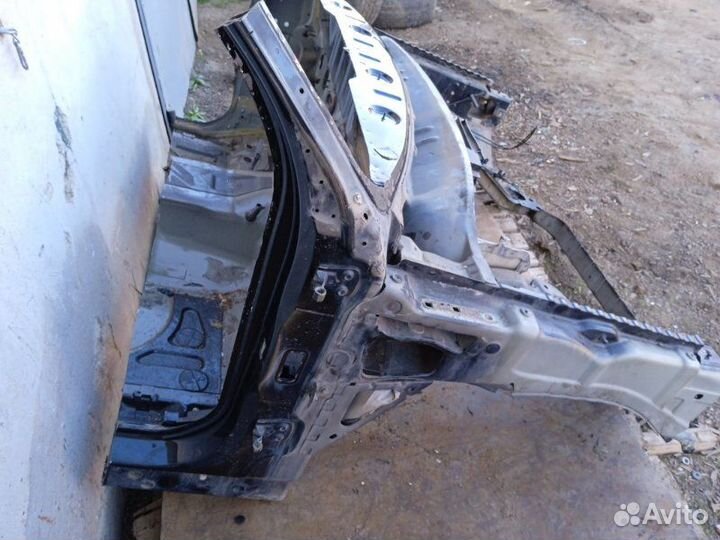 Лонжерон передний правый Land Rover Range Rover