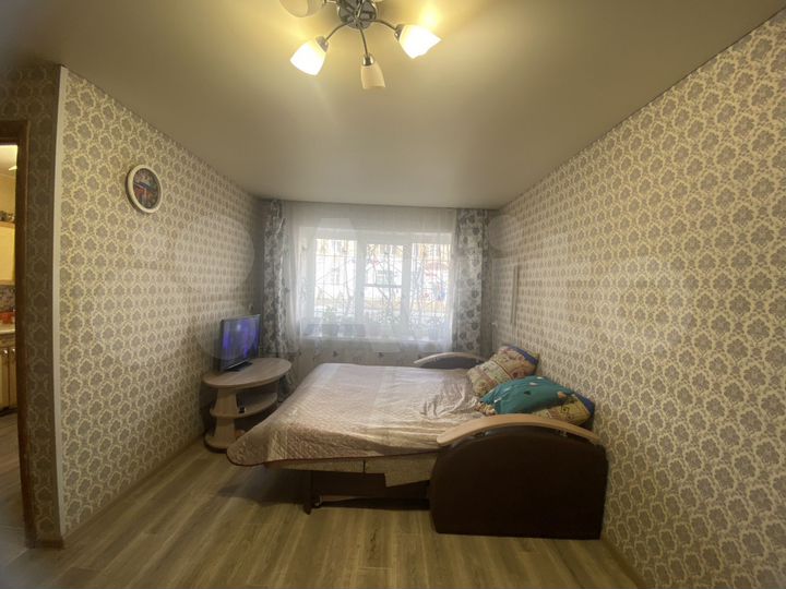 1-к. квартира, 30 м², 1/3 эт.