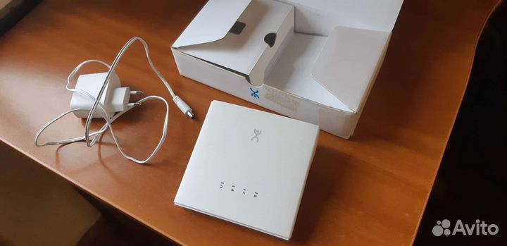 Интернет центр yota 3 (Прошитый под все сим карты)