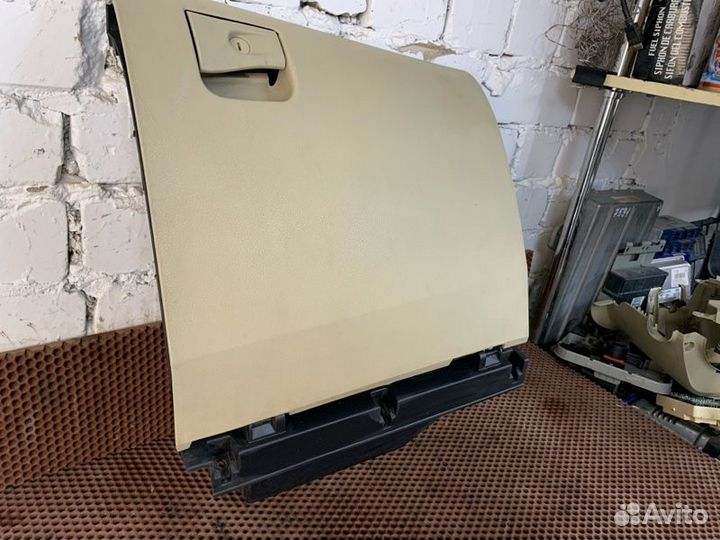 Бардачок Nissan Teana седан VQ35DE 2009