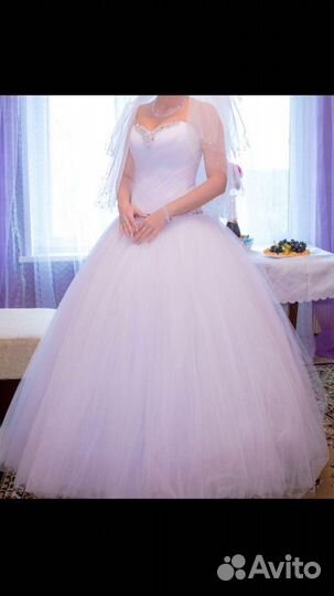 Свадебное платье