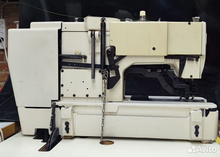 Петельная машина