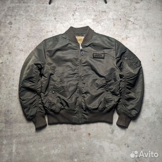 Бомбер Alpha Industries Ma-1 с патчем оригинал