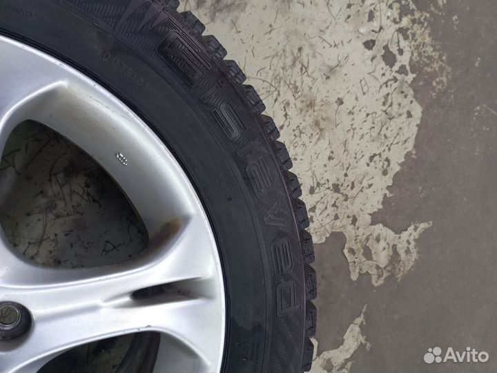 Gislaved Nord Frost 200 215/60 R16 99T