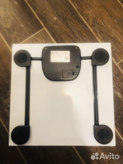 Весы напольные электронные Vitek