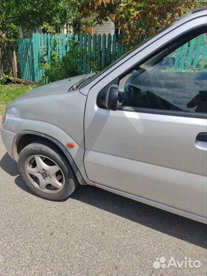 Suzuki Ignis 1.3 МТ, 2000, 197 700 км
